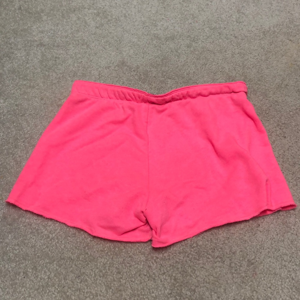 Shorts - Picture 2 of 3